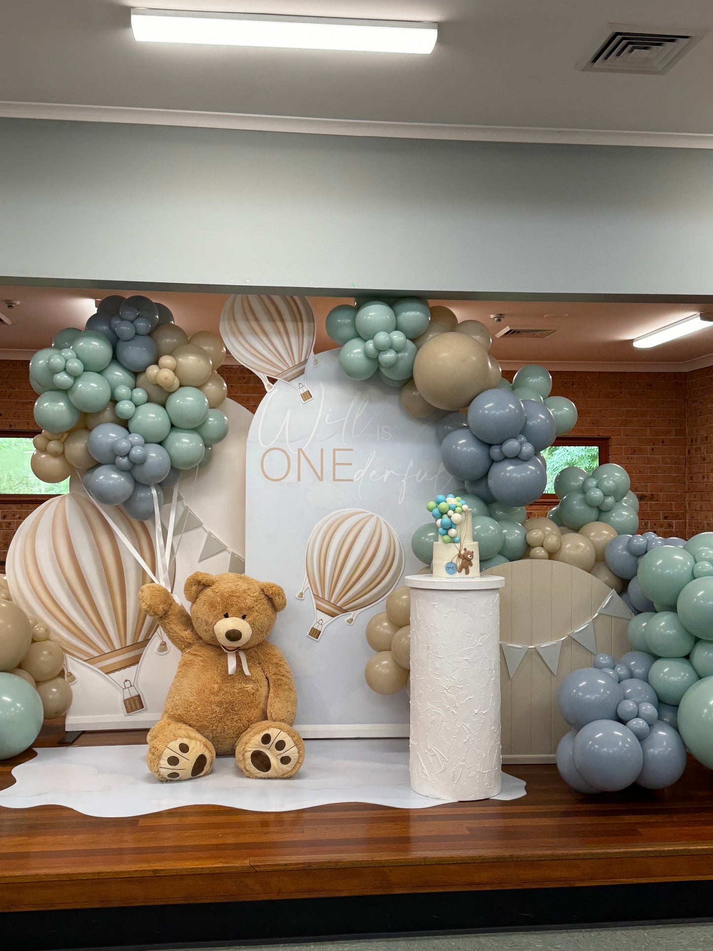 Teddy & Balloon Garland | Option 2 | Package